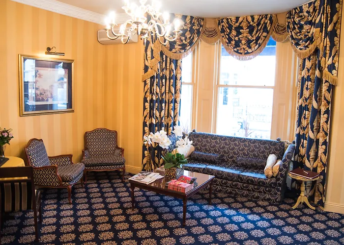 London Lodge