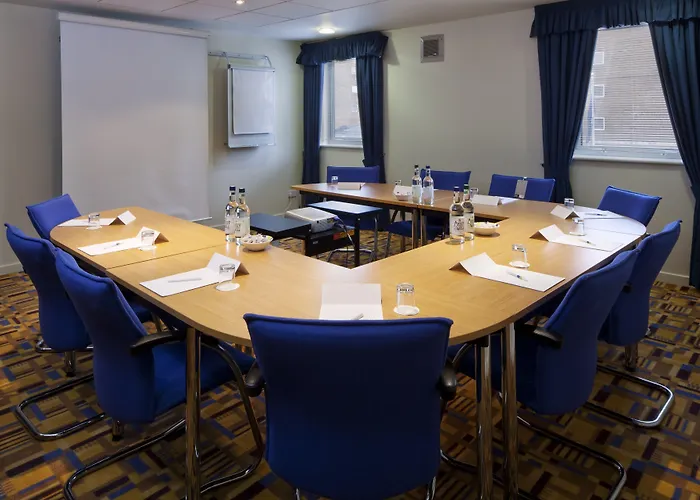 Holiday Inn Express Limehouse By Ihg
